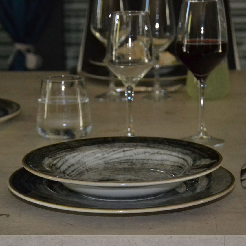 Lot 6 assiettes creuses Black round - D 23 cm