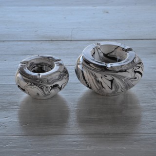 Cendrier anti fumée marbré noir - Moyen modèle