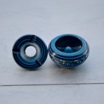 Lot 2 cendriers anti fumée bleu et turquoise - petit modèle