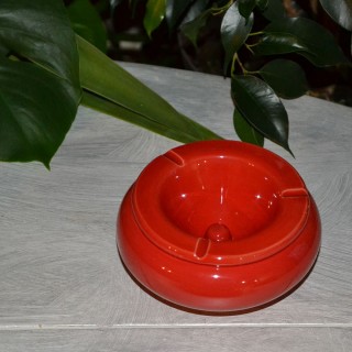 Cendrier Tunisien Uni rouge - Moyen modèle